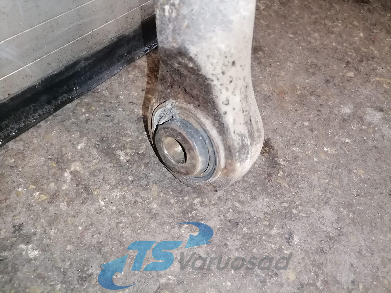 MAN Anti-roll bar 81437156116 - Стабилизатор поперечной устойчивости для Грузовиков: фото 3 MAN Anti-roll bar 81437156116 - Стабилизатор поперечной устойчивости для Грузовиков: фото 3