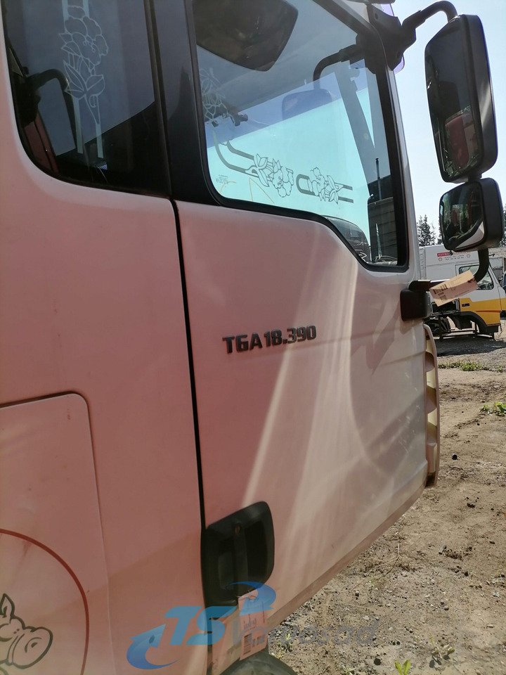 MAN Door 81626004130 - Дверь и запчасти для Грузовиков: фото 1 MAN Door 81626004130 - Дверь и запчасти для Грузовиков: фото 1