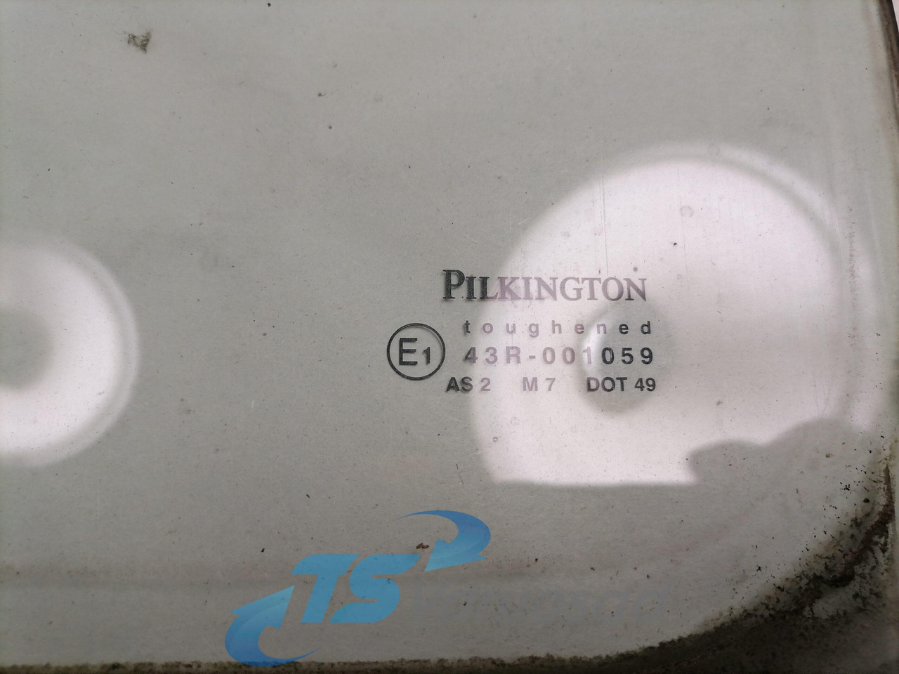 MAN Küljeklaas, vasak 81626450039 - Стекло и запчасти для Грузовиков: фото 3 MAN Küljeklaas, vasak 81626450039 - Стекло и запчасти для Грузовиков: фото 3