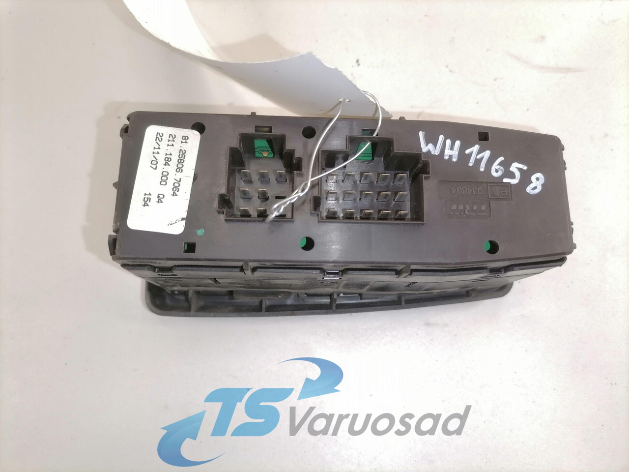 MAN Lüliti, klaasitõstuk 81258067064 - Кабина для Грузовиков: фото 2 MAN Lüliti, klaasitõstuk 81258067064 - Кабина для Грузовиков: фото 2