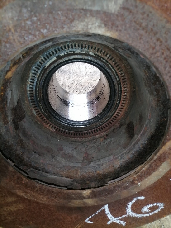 MAN Rear axel hub 81357013155 - Ступица для Грузовиков: фото 5 MAN Rear axel hub 81357013155 - Ступица для Грузовиков: фото 5