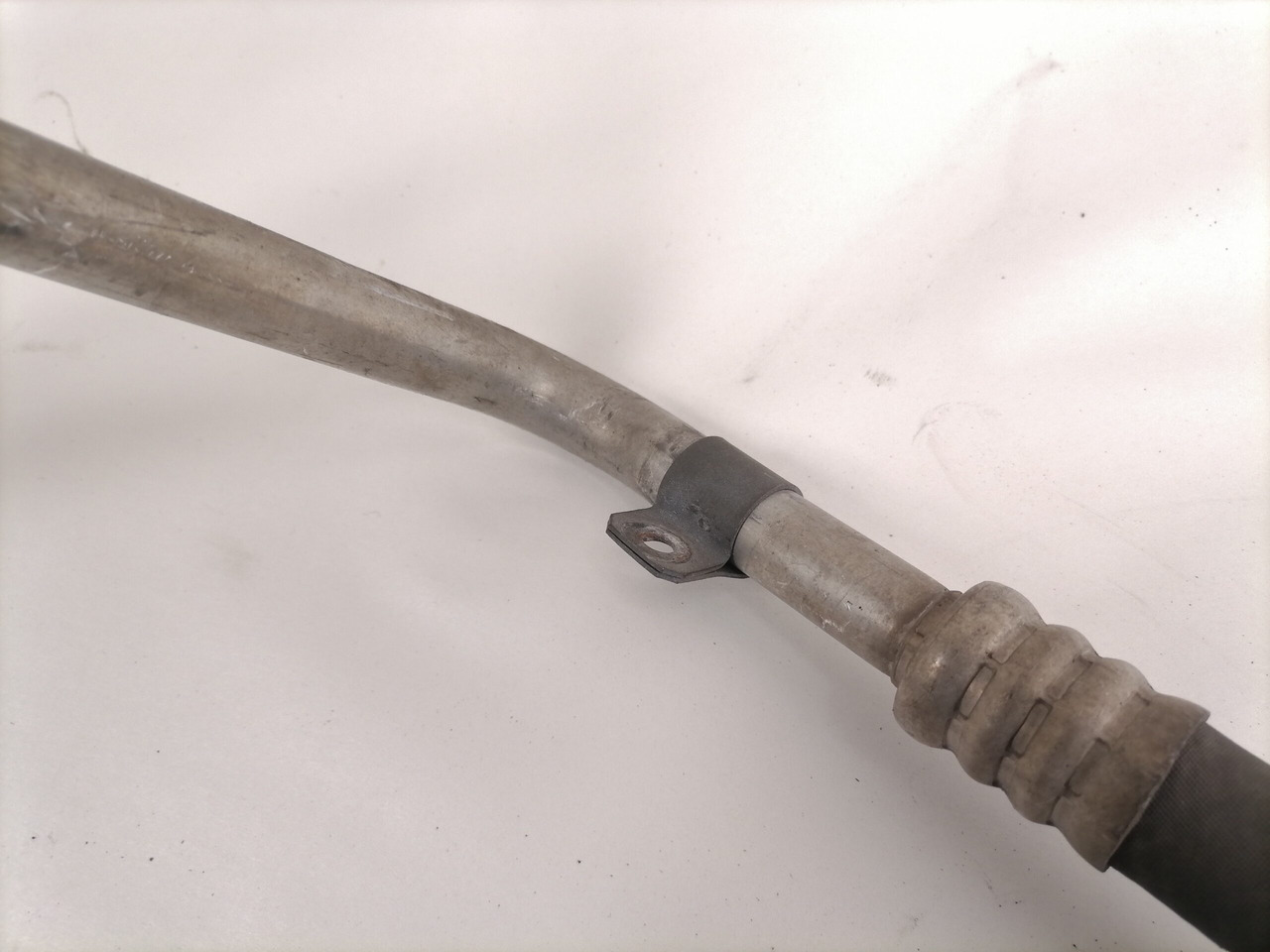 Mercedes-Benz A/C pipe A9608307517 - Отопление/ Вентиляция для Грузовиков: фото 4 Mercedes-Benz A/C pipe A9608307517 - Отопление/ Вентиляция для Грузовиков: фото 4