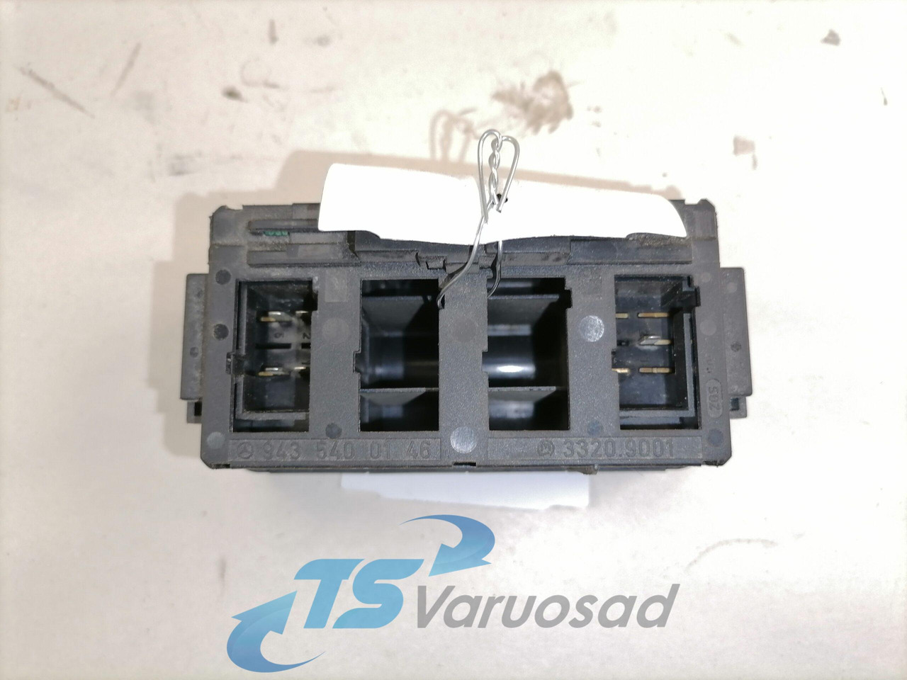 Mercedes-Benz Lülitite moodul 9435400146 - Кабина для Грузовиков: фото 2 Mercedes-Benz Lülitite moodul 9435400146 - Кабина для Грузовиков: фото 2