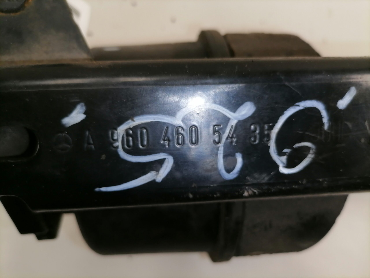 Mercedes-Benz Roolisüsteemi õlimahuti A0004668502 - Шланг рулевого управления для Грузовиков: фото 5 Mercedes-Benz Roolisüsteemi õlimahuti A0004668502 - Шланг рулевого управления для Грузовиков: фото 5