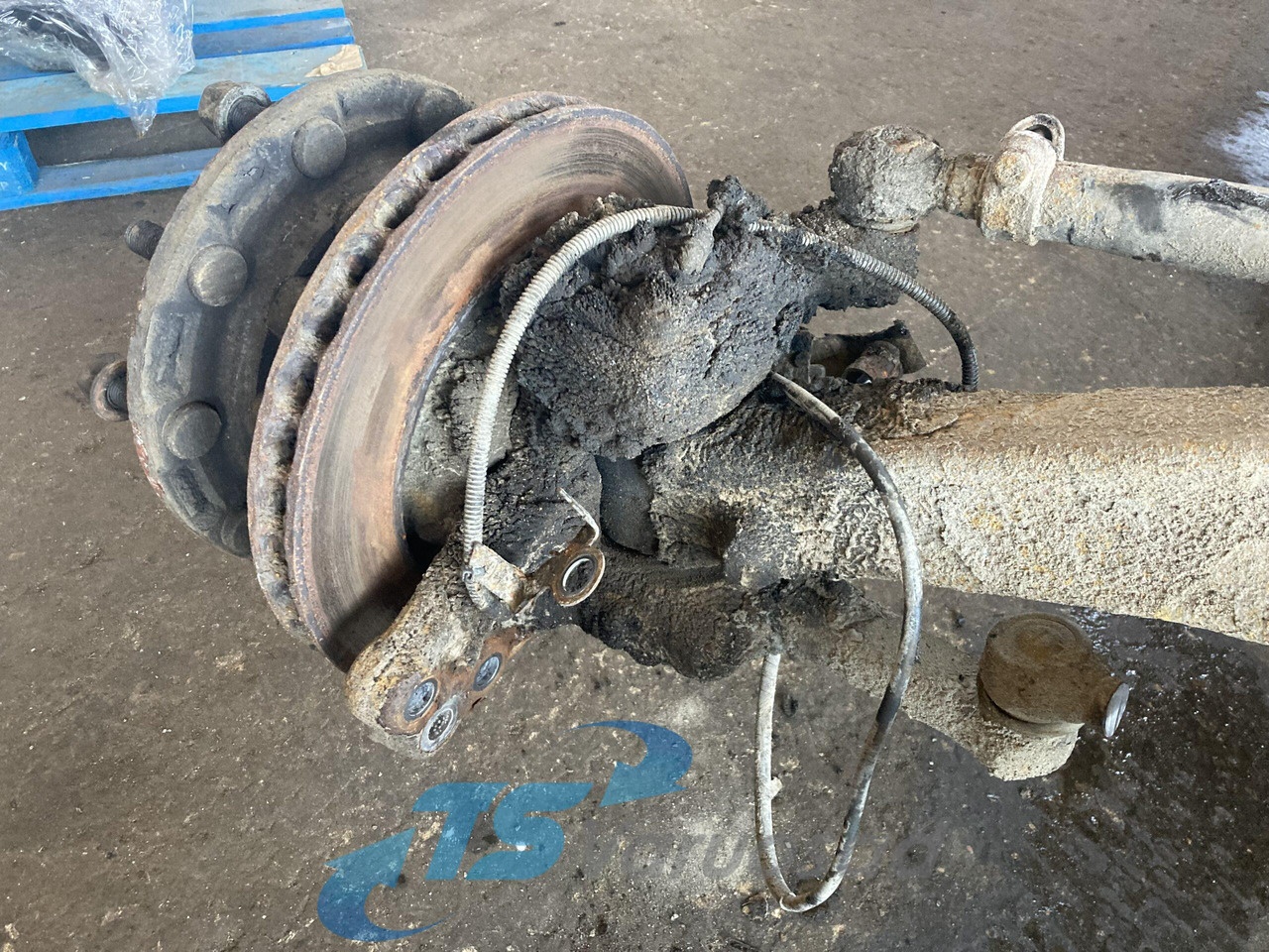 Scania Axel housing 1394399 - Передняя ось для Грузовиков: фото 4 Scania Axel housing 1394399 - Передняя ось для Грузовиков: фото 4