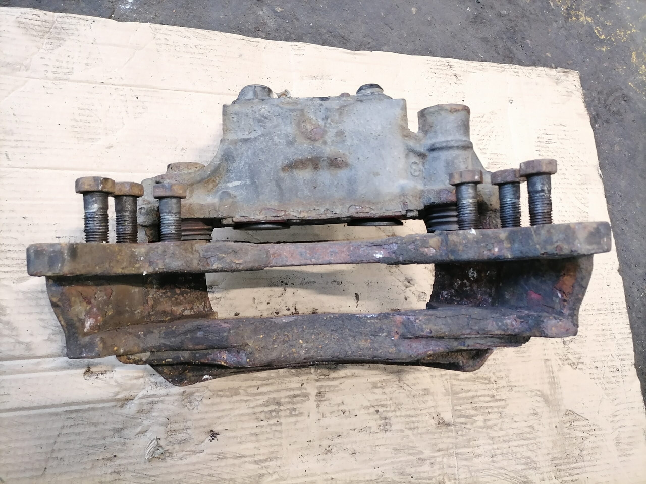 Scania Brake caliper 1744250 - Детали тормозной системы для Грузовиков: фото 5 Scania Brake caliper 1744250 - Детали тормозной системы для Грузовиков: фото 5