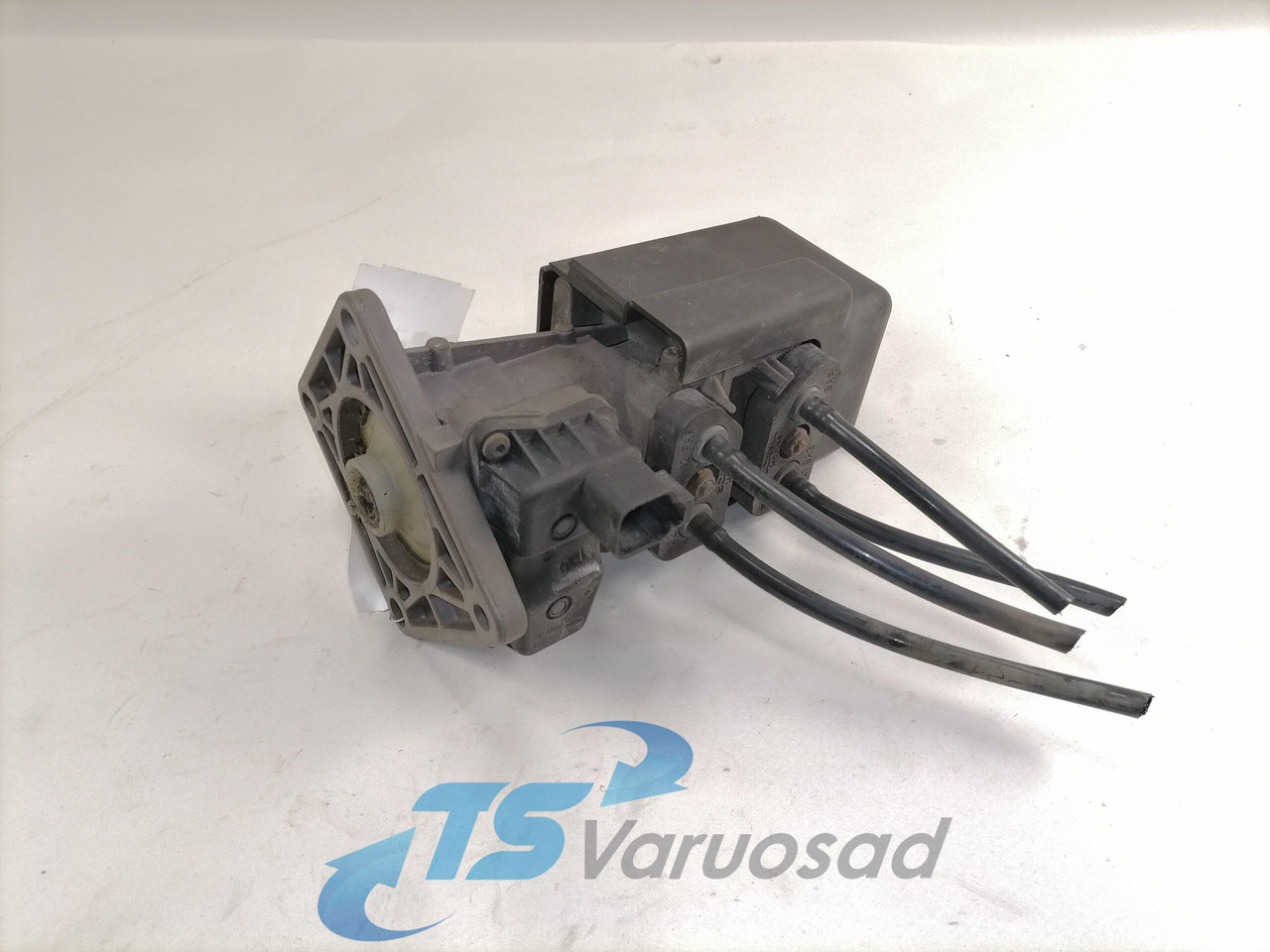 Scania Brake pressure control 1793024 - Тормозной клапан для Грузовиков: фото 1 Scania Brake pressure control 1793024 - Тормозной клапан для Грузовиков: фото 1