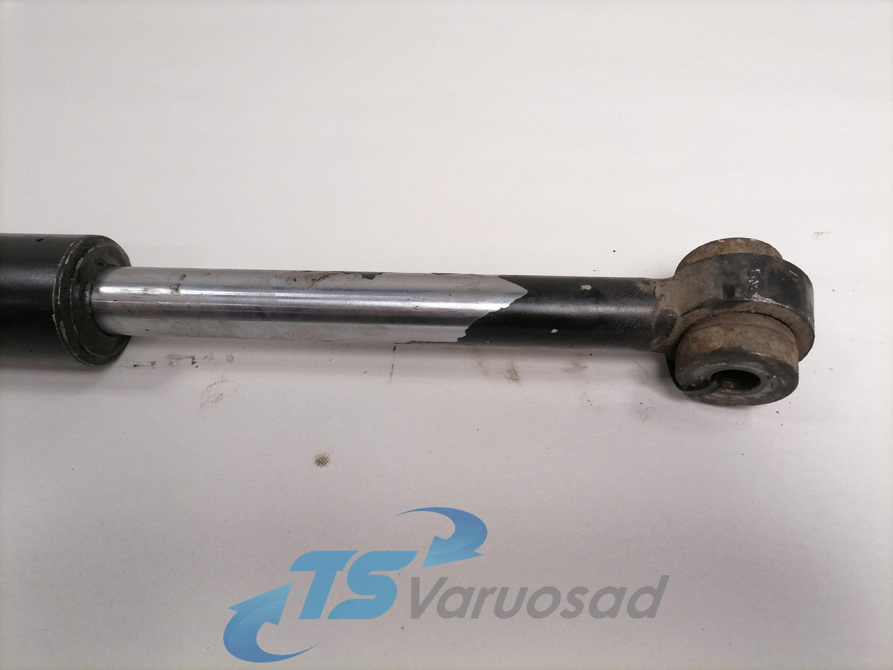 Scania Cab tilting cylinder 1549737 - Подвеска кабины для Грузовиков: фото 2 Scania Cab tilting cylinder 1549737 - Подвеска кабины для Грузовиков: фото 2