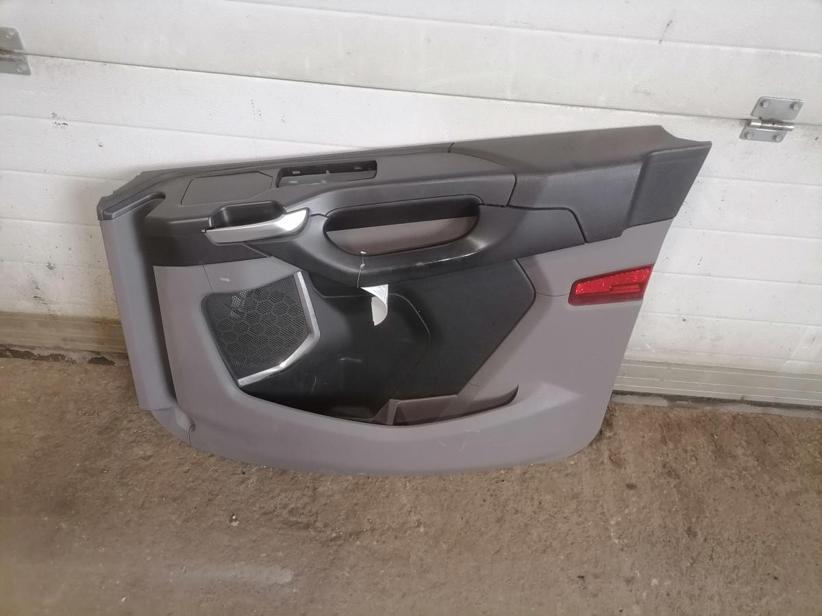 Scania Door trim panel 2935304 - Дверь и запчасти для Грузовиков: фото 2 Scania Door trim panel 2935304 - Дверь и запчасти для Грузовиков: фото 2