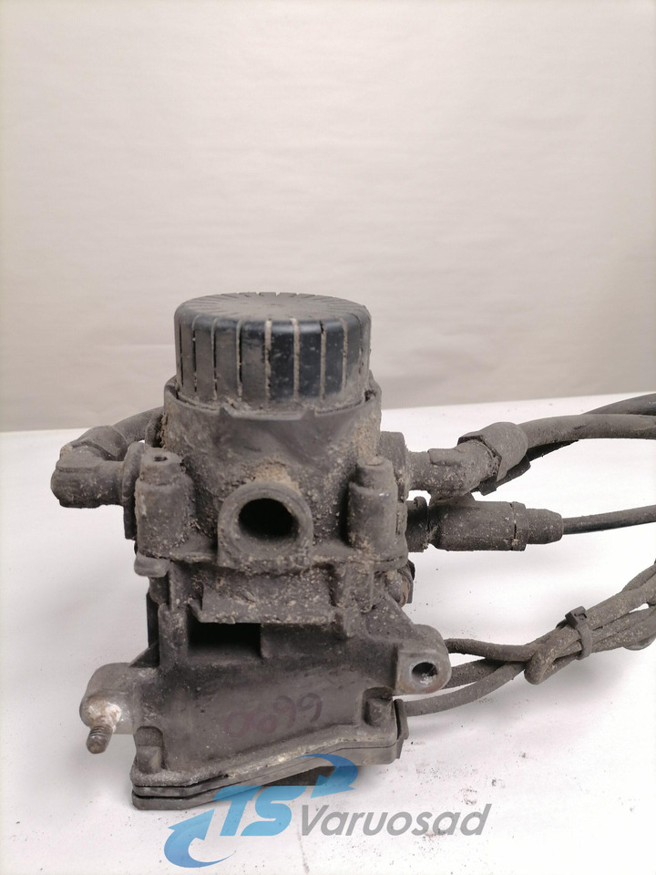 Scania EBS brake valve 1499799 - Тормозной клапан для Грузовиков: фото 1 Scania EBS brake valve 1499799 - Тормозной клапан для Грузовиков: фото 1