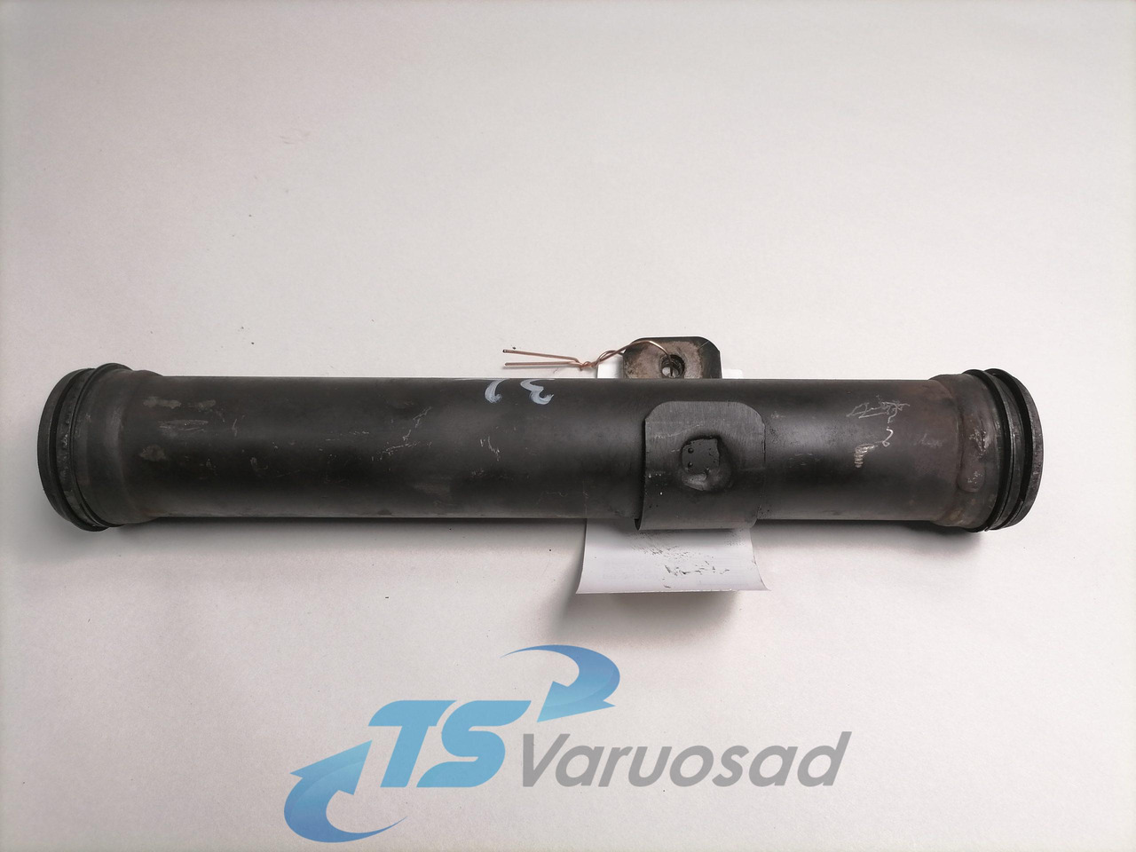 Scania EGR pipe 1528100 - Глушитель/ Выхлопная система для Грузовиков: фото 1 Scania EGR pipe 1528100 - Глушитель/ Выхлопная система для Грузовиков: фото 1