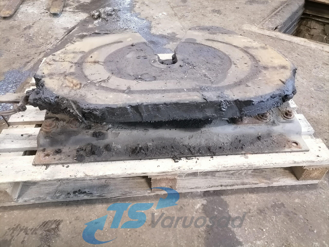 Scania Fifht wheel 1353631 - Седло для Грузовиков: фото 4 Scania Fifht wheel 1353631 - Седло для Грузовиков: фото 4