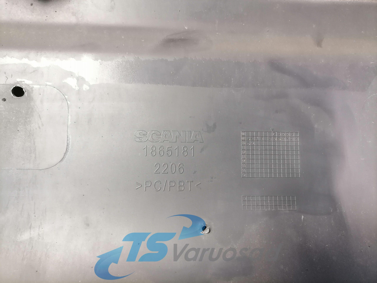 Scania Front bumper cover plastic 1865181 - Аэродинамика/ Спойлеры для Грузовиков: фото 3 Scania Front bumper cover plastic 1865181 - Аэродинамика/ Спойлеры для Грузовиков: фото 3