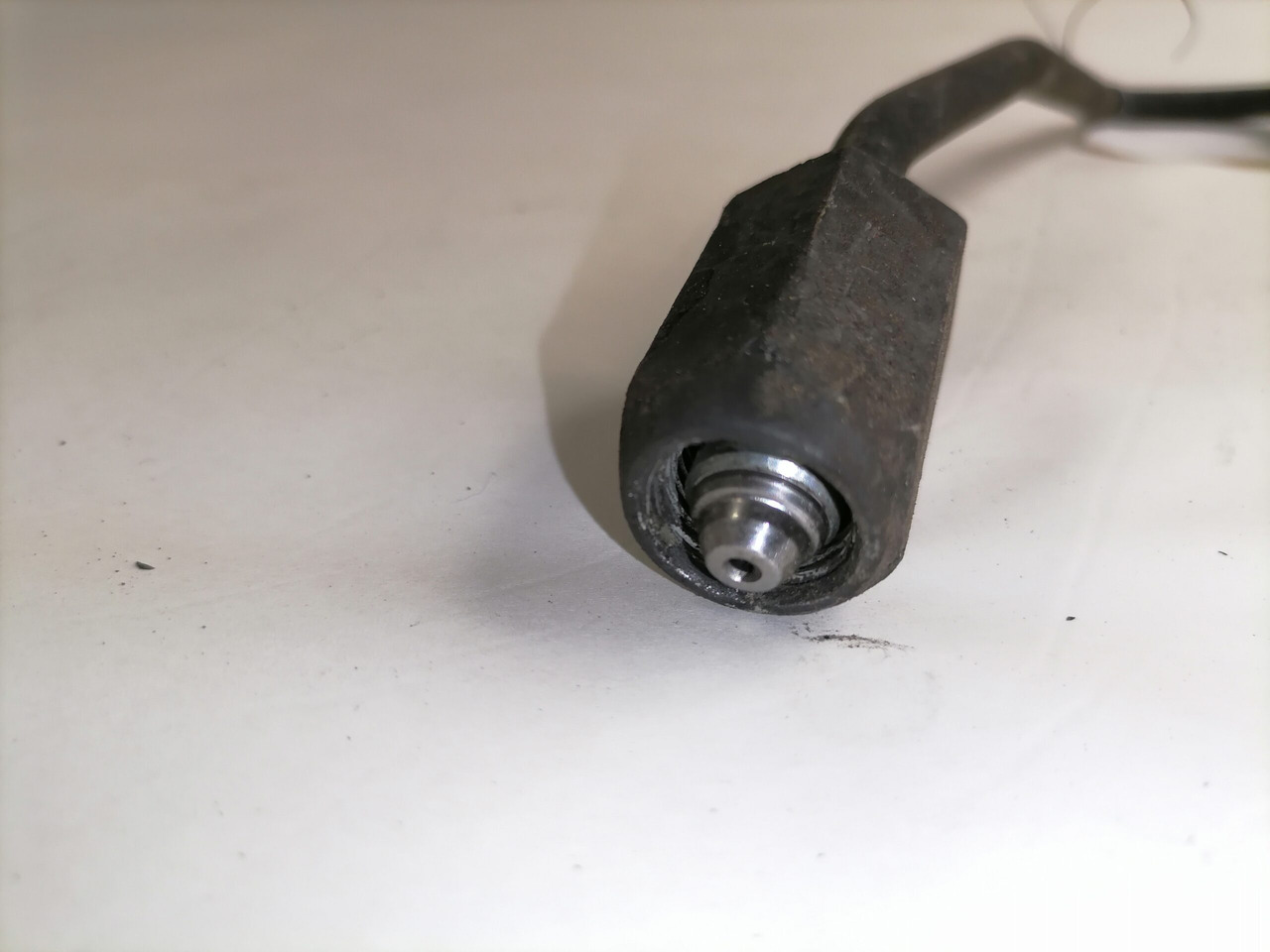 Scania Fuel pipe 1860541 - Подготовка топлива для Грузовиков: фото 2 Scania Fuel pipe 1860541 - Подготовка топлива для Грузовиков: фото 2