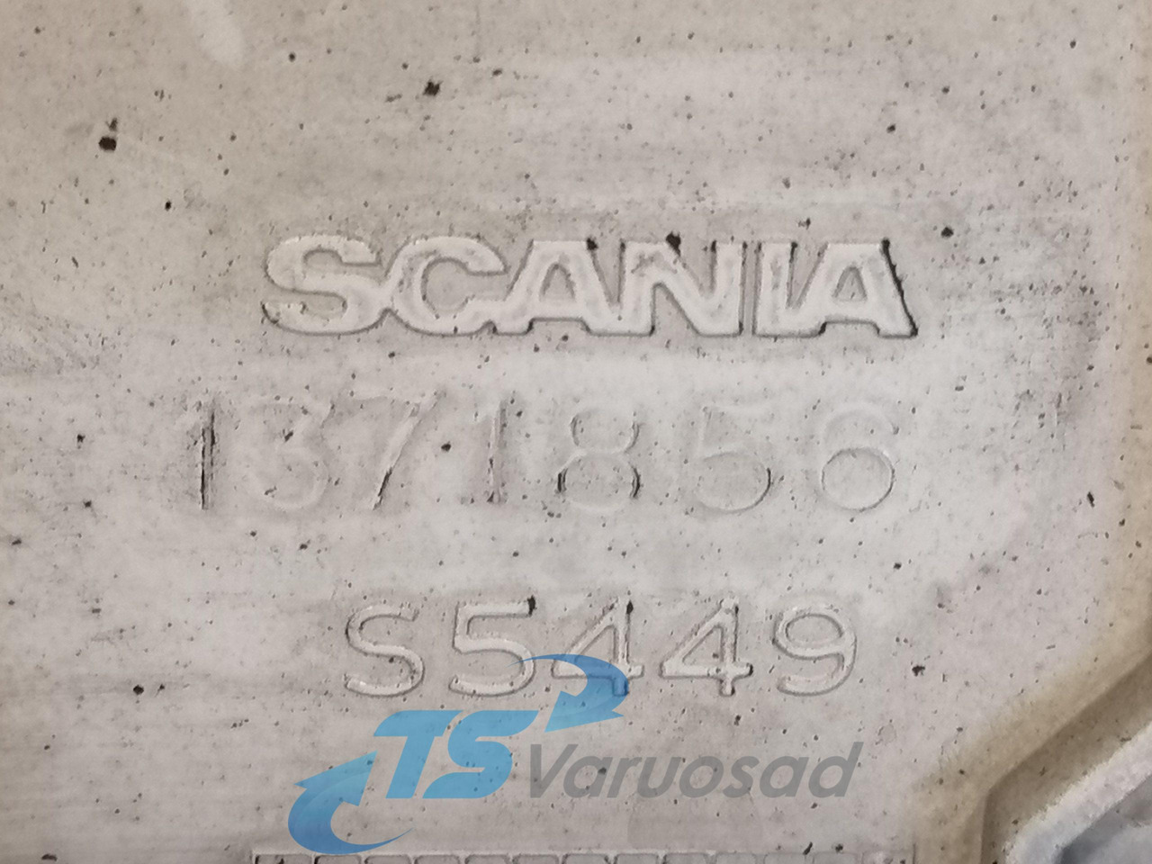 Scania Grille panel 1371856 - Решётка радиатора для Грузовиков: фото 3 Scania Grille panel 1371856 - Решётка радиатора для Грузовиков: фото 3