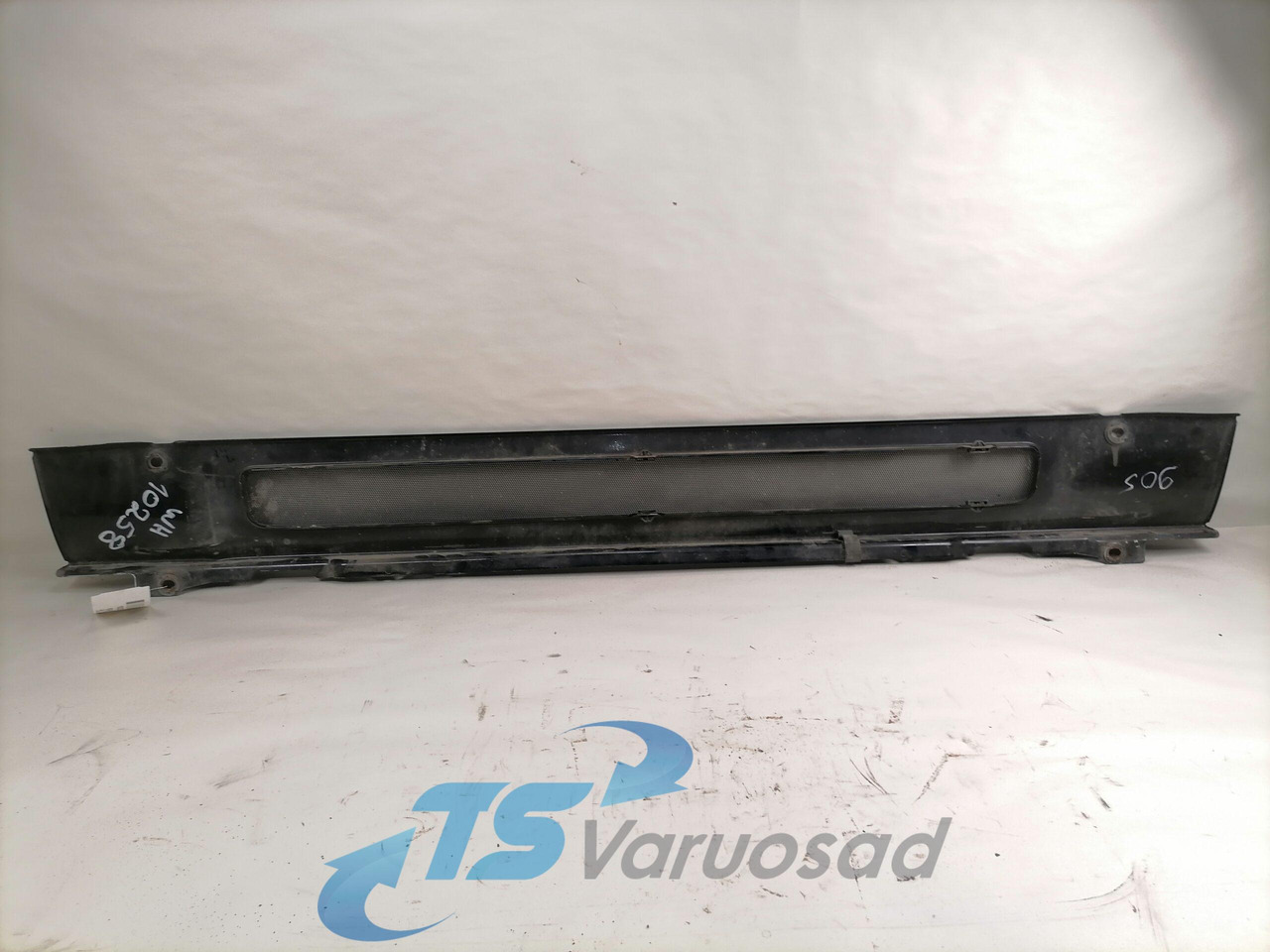 Scania Grille panel 1748085 - Решётка радиатора для Грузовиков: фото 2 Scania Grille panel 1748085 - Решётка радиатора для Грузовиков: фото 2
