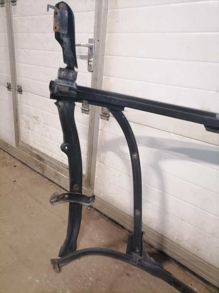 Scania Grille panel 1804628 - Решётка радиатора для Грузовиков: фото 2 Scania Grille panel 1804628 - Решётка радиатора для Грузовиков: фото 2