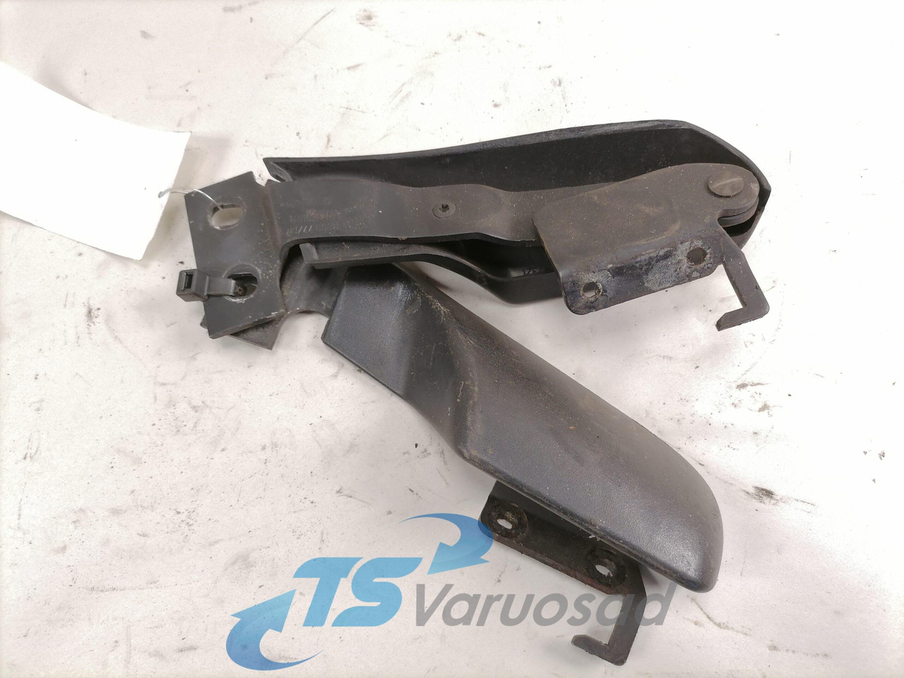 Scania Grille panel hinge 1451528 - Решётка радиатора для Грузовиков: фото 3 Scania Grille panel hinge 1451528 - Решётка радиатора для Грузовиков: фото 3