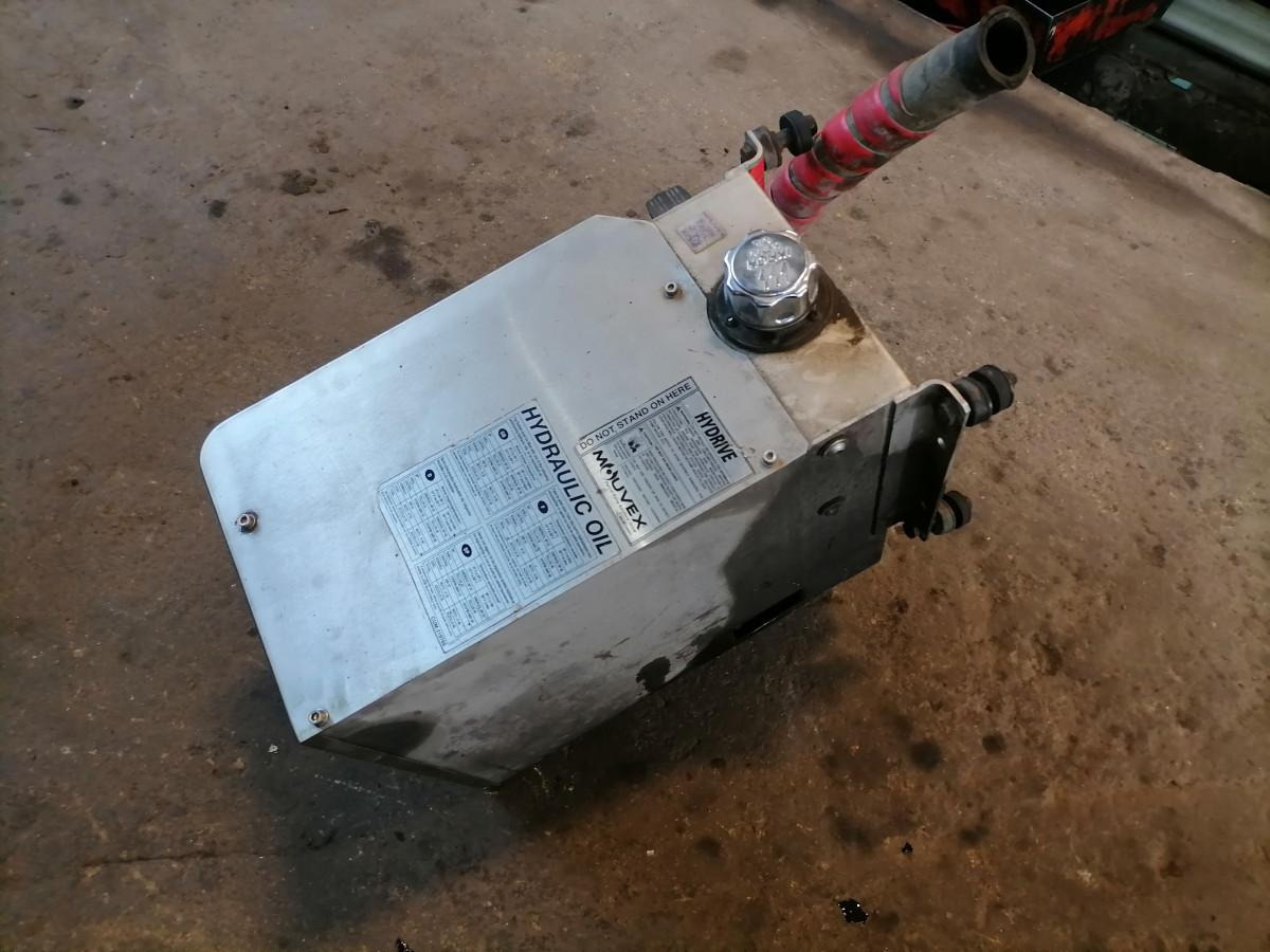 Scania Hydrulic oil cooler - Бак для гидравлической жидкости для Грузовиков: фото 4 Scania Hydrulic oil cooler - Бак для гидравлической жидкости для Грузовиков: фото 4