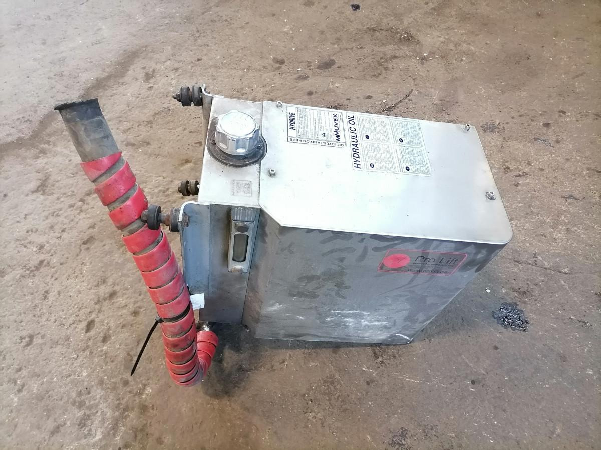 Scania Hydrulic oil cooler - Бак для гидравлической жидкости для Грузовиков: фото 2 Scania Hydrulic oil cooler - Бак для гидравлической жидкости для Грузовиков: фото 2