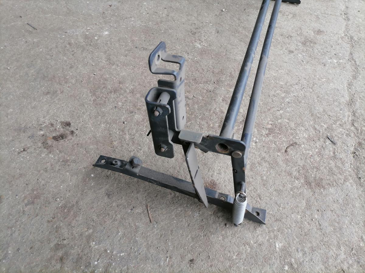 Scania Kabiini tuulesuunaja kandur 1383829 - Аэродинамика/ Спойлеры для Грузовиков: фото 3 Scania Kabiini tuulesuunaja kandur 1383829 - Аэродинамика/ Спойлеры для Грузовиков: фото 3