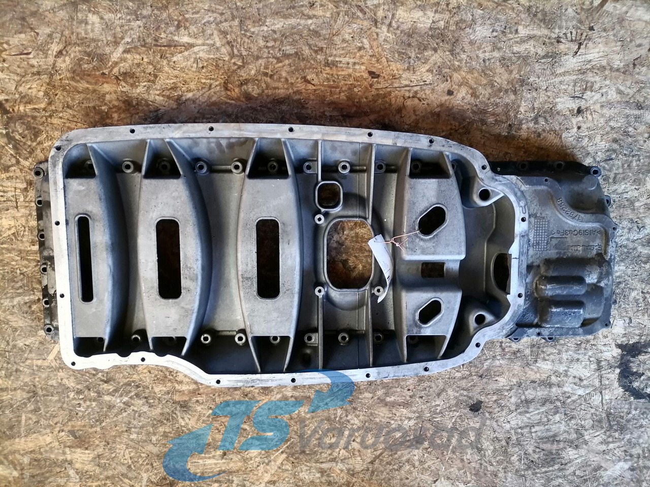 Scania Ladder frame 1762258 - Масляный поддон для Грузовиков: фото 2 Scania Ladder frame 1762258 - Масляный поддон для Грузовиков: фото 2