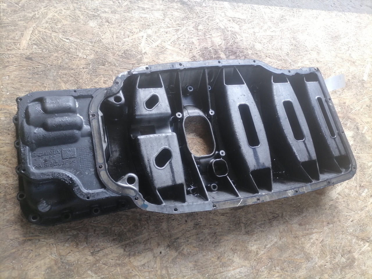 Scania Ladder frame 1942851 - Масляный поддон для Грузовиков: фото 2 Scania Ladder frame 1942851 - Масляный поддон для Грузовиков: фото 2