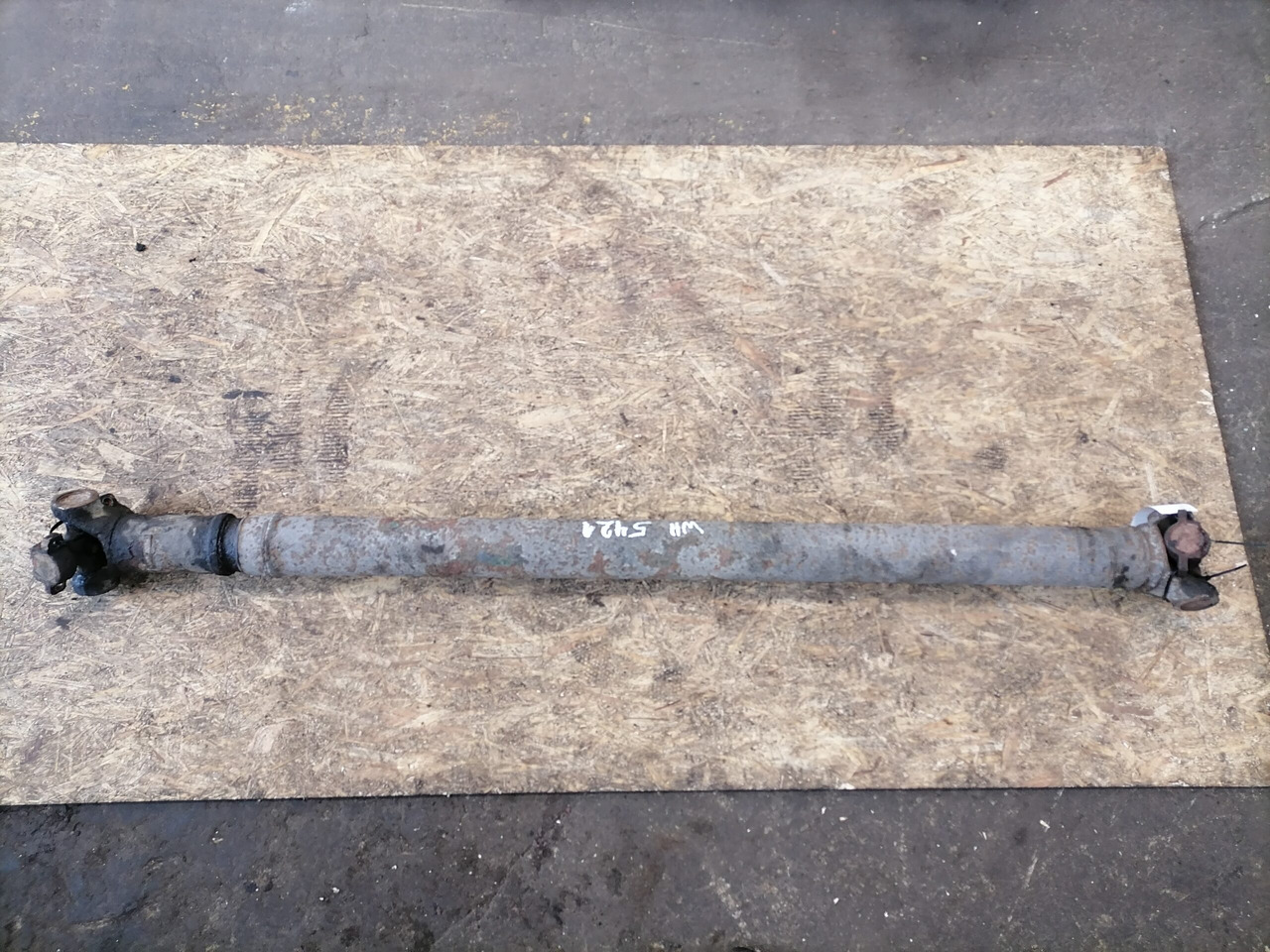 Scania Propeller shaft 1758438 - Карданный вал для Грузовиков: фото 2 Scania Propeller shaft 1758438 - Карданный вал для Грузовиков: фото 2