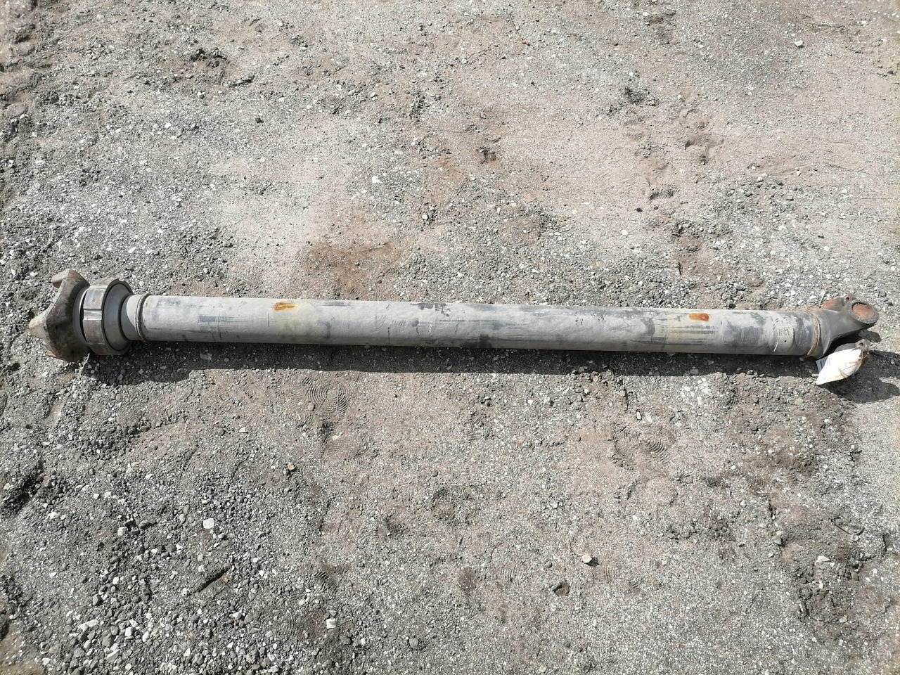 Scania Propeller shaft 1758892 - Карданный вал для Грузовиков: фото 2 Scania Propeller shaft 1758892 - Карданный вал для Грузовиков: фото 2