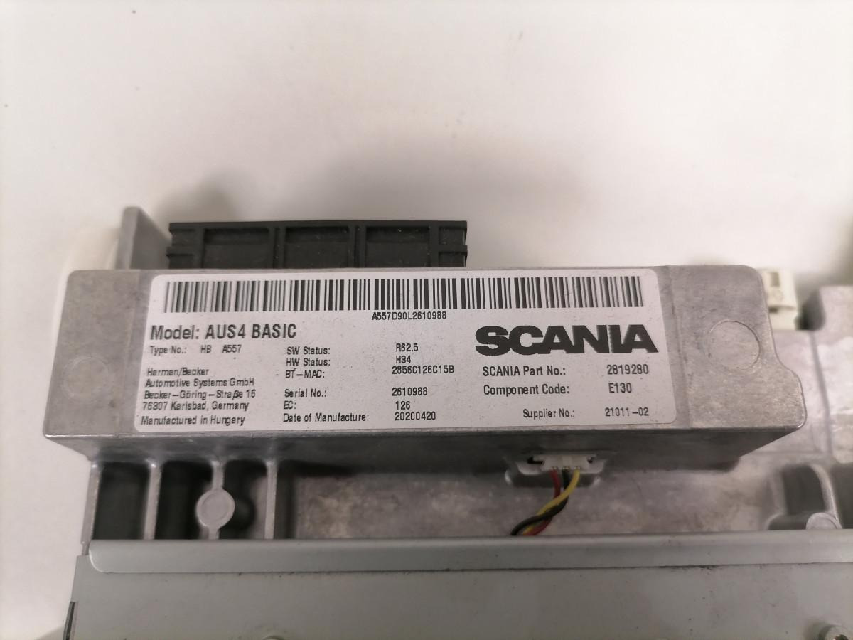 Scania Raadio 2906950 - Электрическая система для Грузовиков: фото 3 Scania Raadio 2906950 - Электрическая система для Грузовиков: фото 3