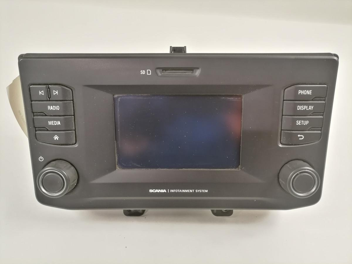 Scania Raadio 2906950 - Электрическая система для Грузовиков: фото 2 Scania Raadio 2906950 - Электрическая система для Грузовиков: фото 2