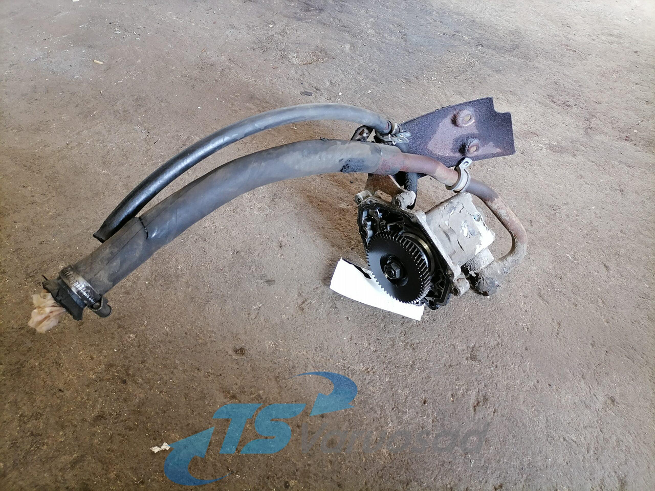 Scania Steering hydraulic pump 1457710 - Насос гидроусилителя для Грузовиков: фото 1 Scania Steering hydraulic pump 1457710 - Насос гидроусилителя для Грузовиков: фото 1