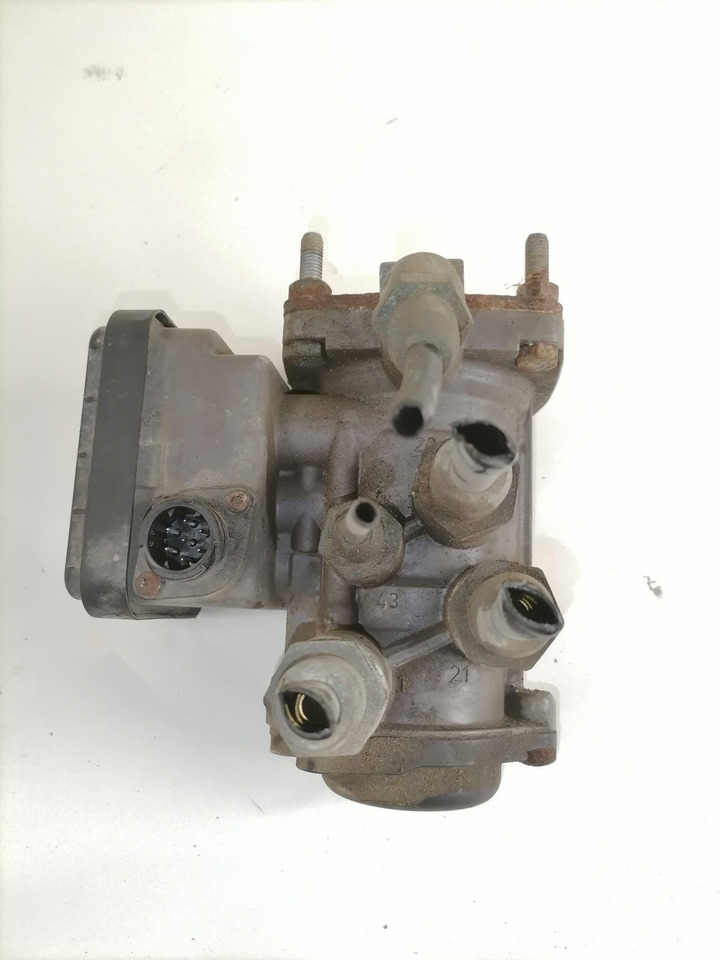 Scania Trailer brake pressure control 1790879 - Тормозной клапан для Грузовиков: фото 3 Scania Trailer brake pressure control 1790879 - Тормозной клапан для Грузовиков: фото 3