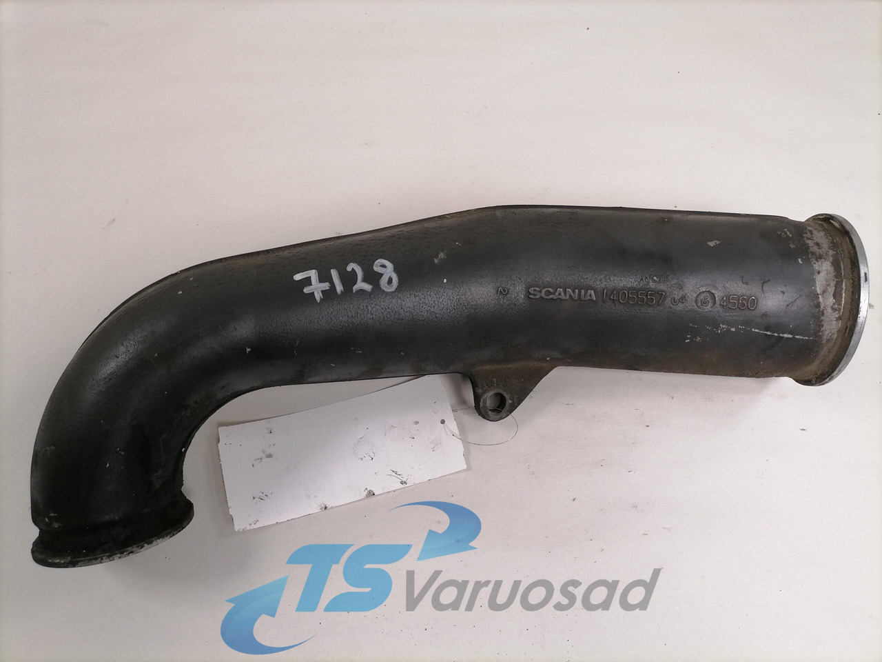 Scania intercooler pipe 1405557 - Интеркулер для Грузовиков: фото 1 Scania intercooler pipe 1405557 - Интеркулер для Грузовиков: фото 1