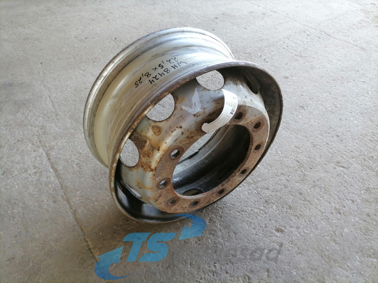 Universaalne Velg 22.5x8.25 225x825 - Шины и диски для Грузовиков: фото 1 Universaalne Velg 22.5x8.25 225x825 - Шины и диски для Грузовиков: фото 1
