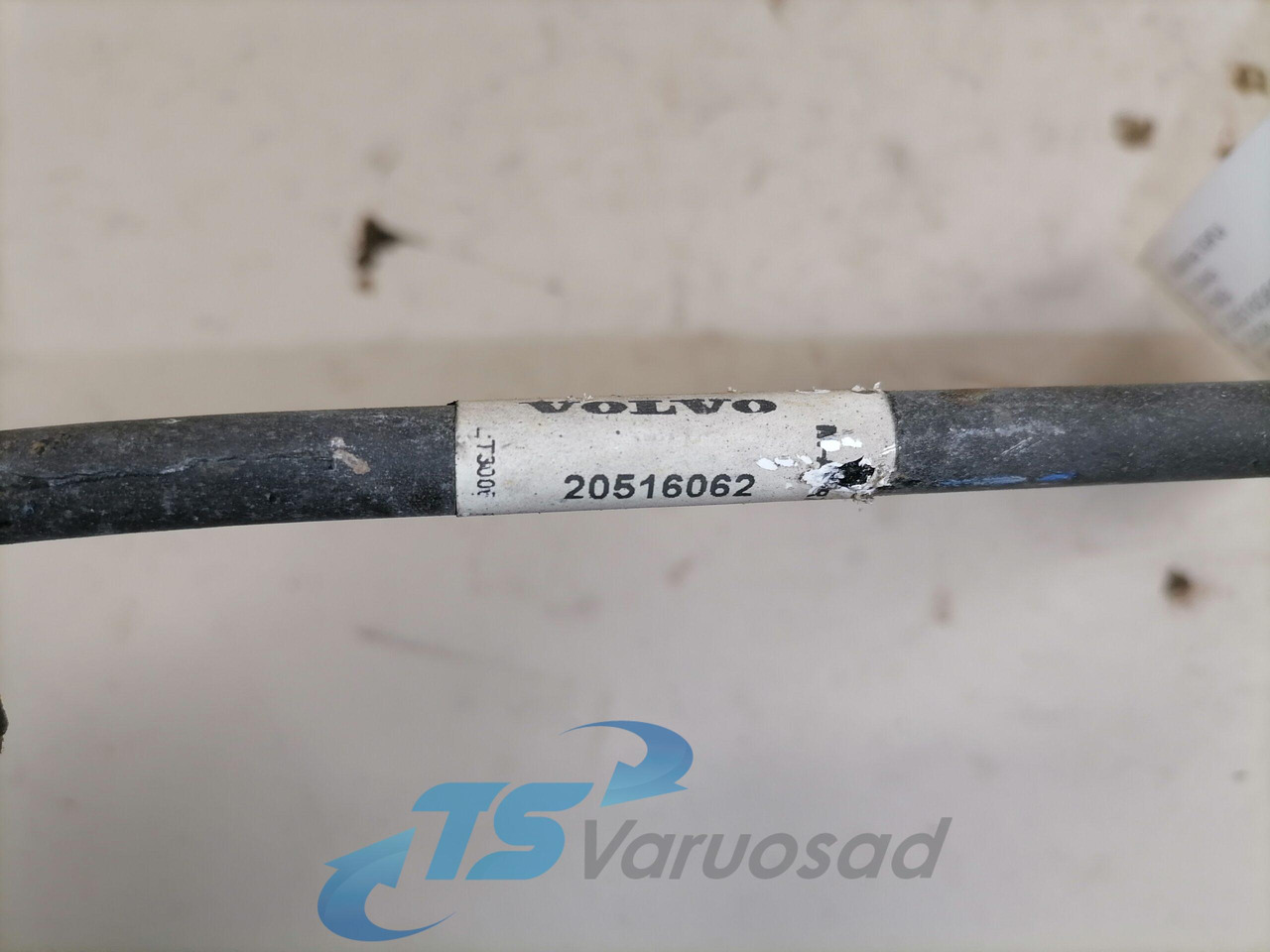 Volvo A/C pipe 20516062 - Отопление/ Вентиляция для Грузовиков: фото 4 Volvo A/C pipe 20516062 - Отопление/ Вентиляция для Грузовиков: фото 4