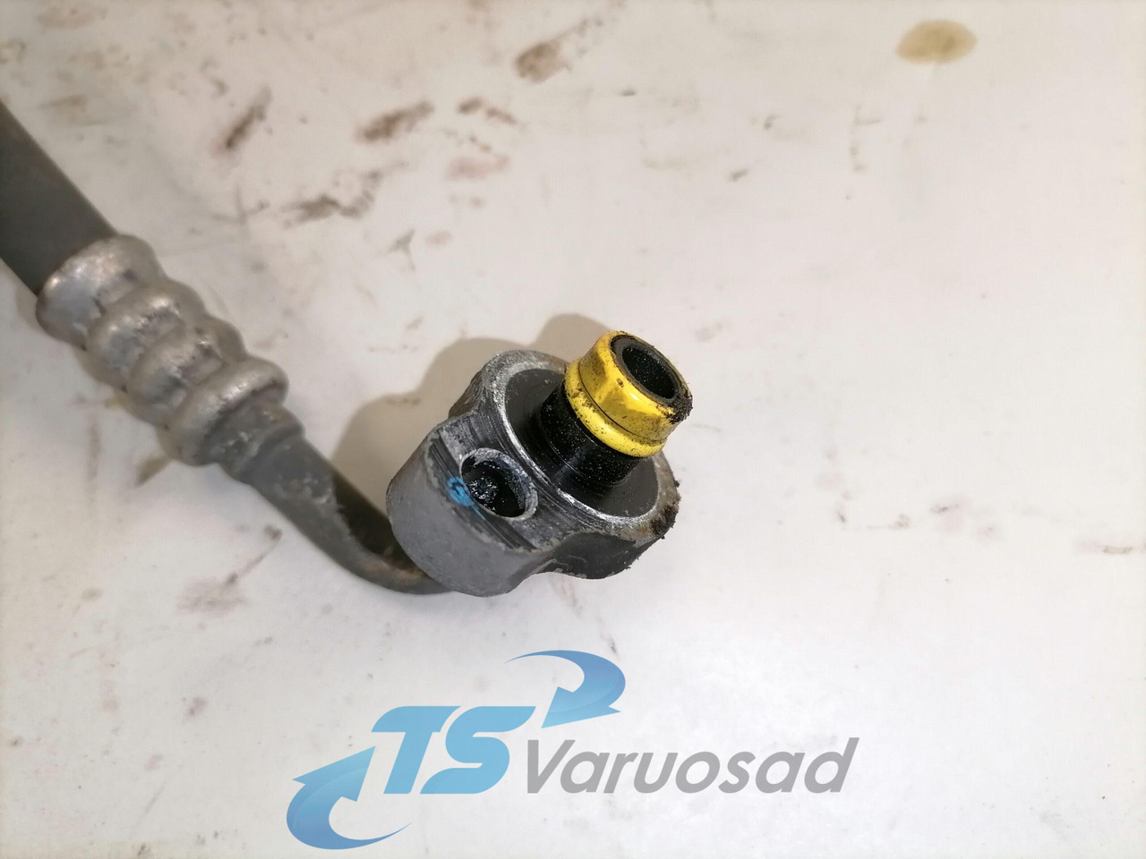 Volvo A/C pipe 84180959 - Отопление/ Вентиляция для Грузовиков: фото 2 Volvo A/C pipe 84180959 - Отопление/ Вентиляция для Грузовиков: фото 2