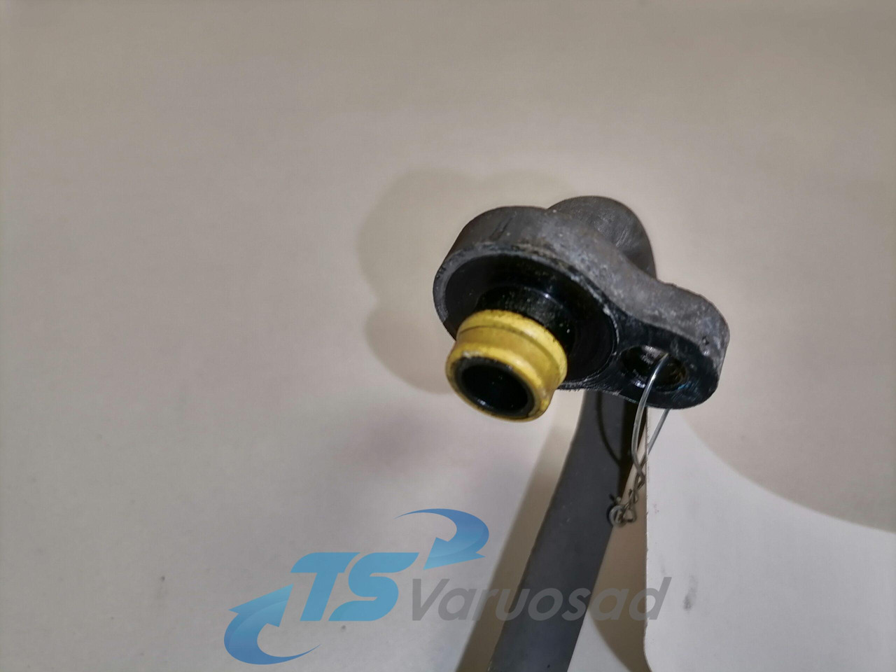 Volvo A/C pipe 84218499 - Отопление/ Вентиляция для Грузовиков: фото 3 Volvo A/C pipe 84218499 - Отопление/ Вентиляция для Грузовиков: фото 3