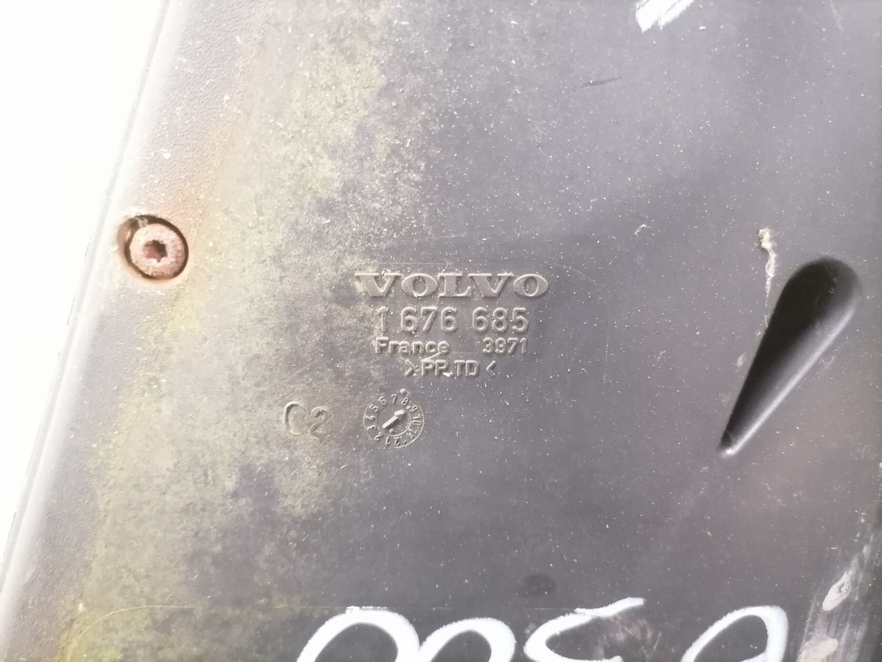 Volvo Air intake 1676685 - Система впуска для Грузовиков: фото 3 Volvo Air intake 1676685 - Система впуска для Грузовиков: фото 3