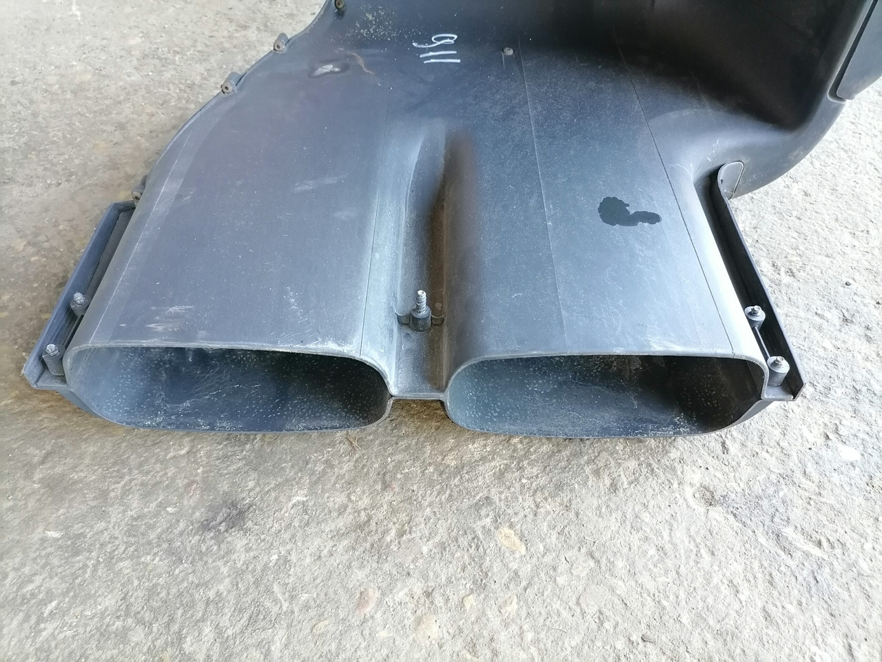 Volvo Air intake 1676685 - Система впуска для Грузовиков: фото 4 Volvo Air intake 1676685 - Система впуска для Грузовиков: фото 4