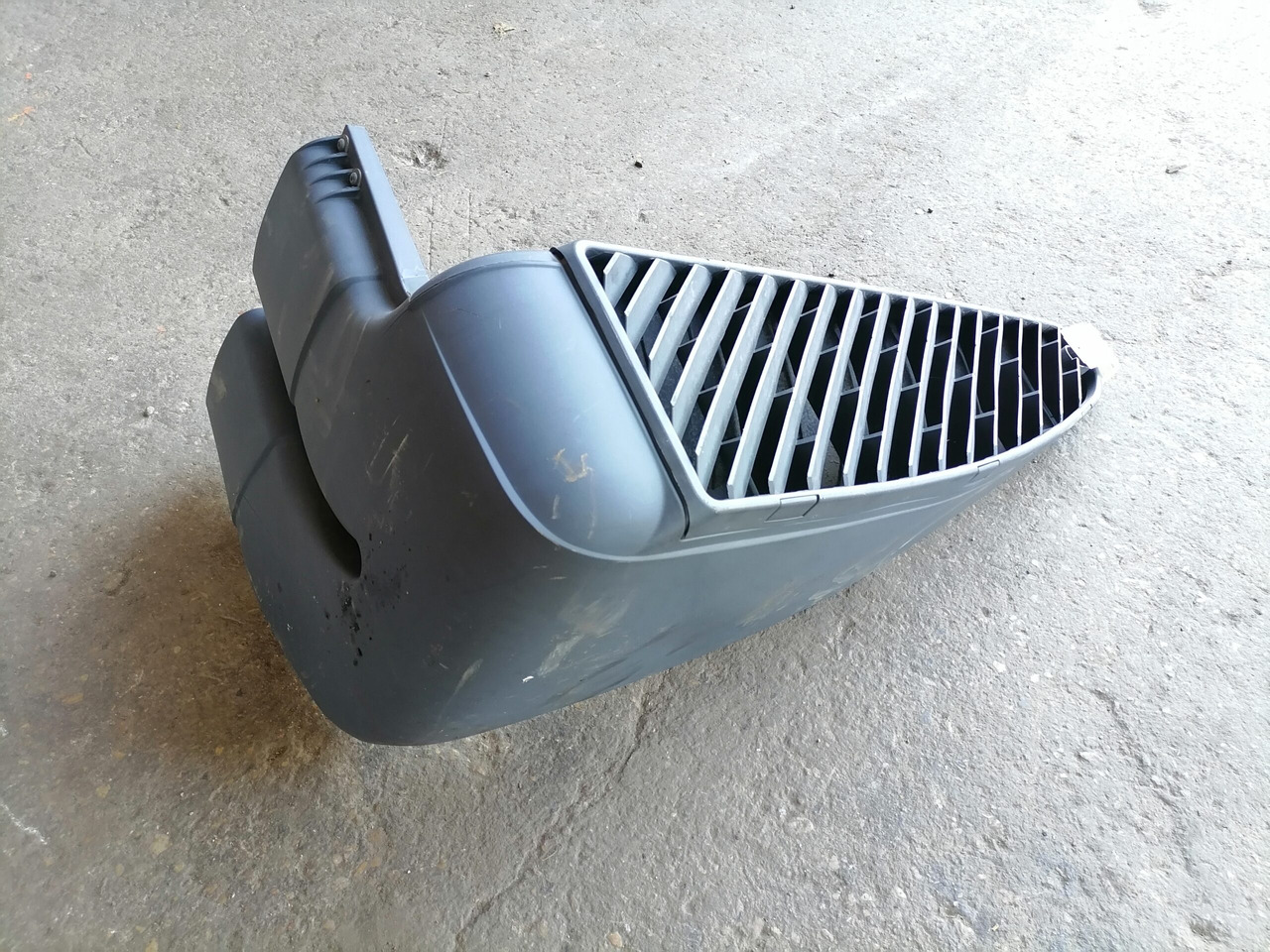 Volvo Air intake 1676685 - Система впуска для Грузовиков: фото 5 Volvo Air intake 1676685 - Система впуска для Грузовиков: фото 5
