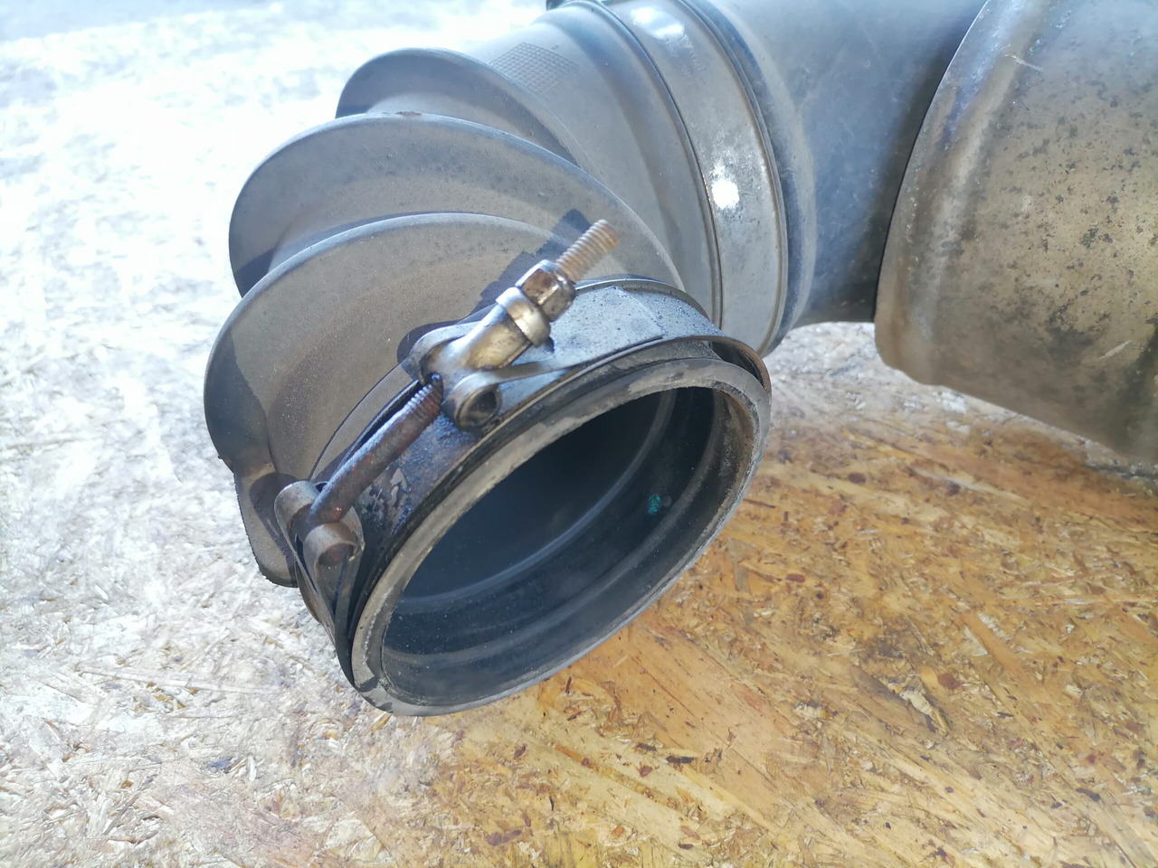 Volvo Air intake 20441423 - Система впуска для Грузовиков: фото 5 Volvo Air intake 20441423 - Система впуска для Грузовиков: фото 5