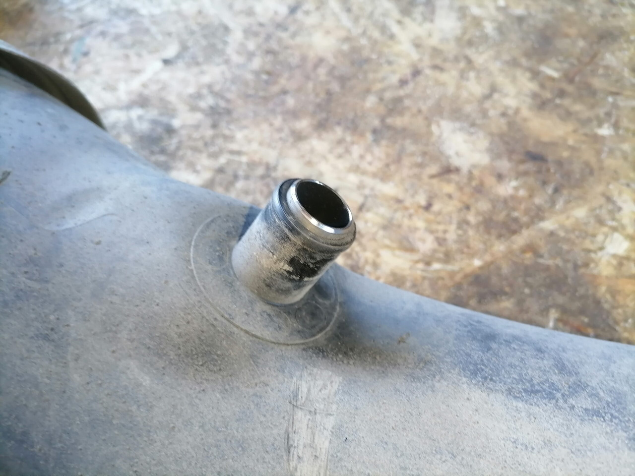 Volvo Air intake 20441423 - Система впуска для Грузовиков: фото 4 Volvo Air intake 20441423 - Система впуска для Грузовиков: фото 4