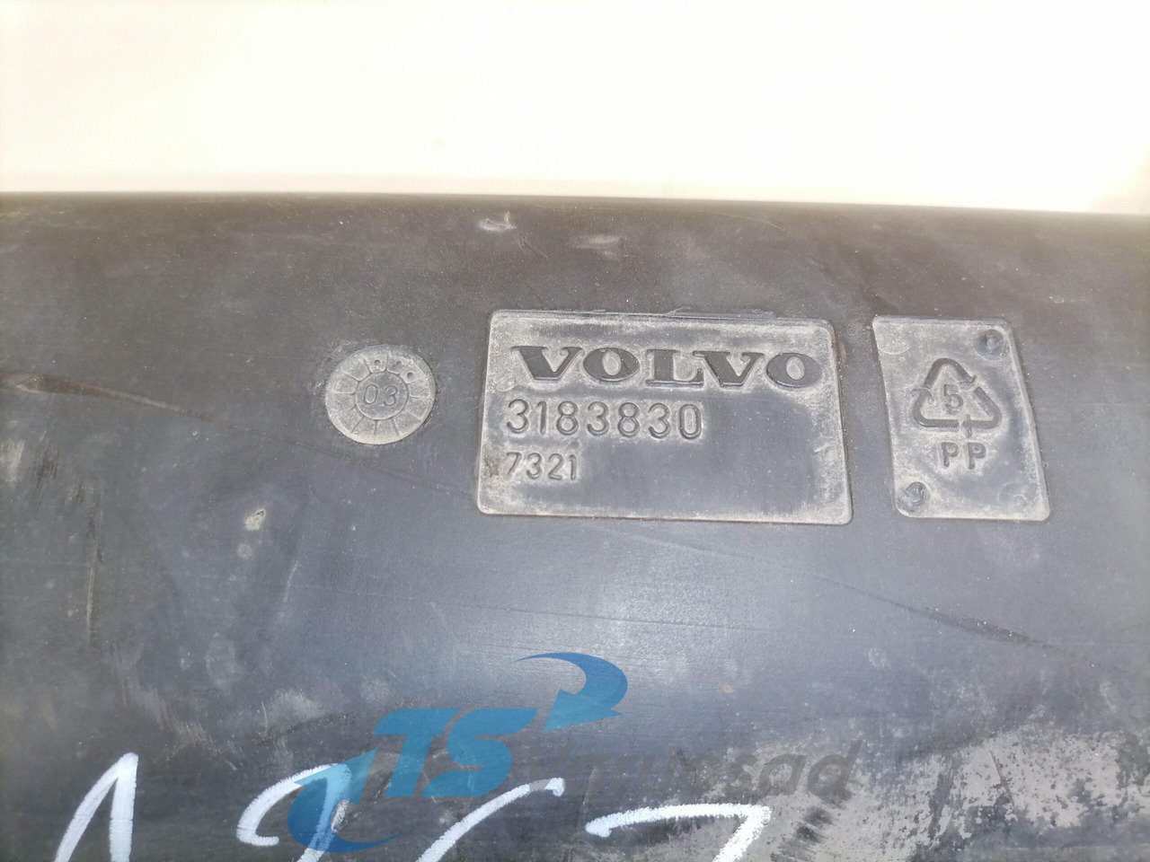 Volvo Air intake 3183830 - Система впуска для Грузовиков: фото 4 Volvo Air intake 3183830 - Система впуска для Грузовиков: фото 4
