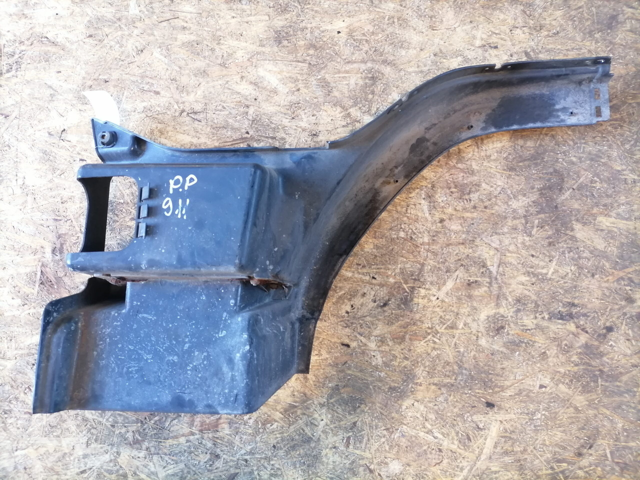 Volvo Astmelaua plastik 3175161 - Боковая подножка для Грузовиков: фото 3 Volvo Astmelaua plastik 3175161 - Боковая подножка для Грузовиков: фото 3