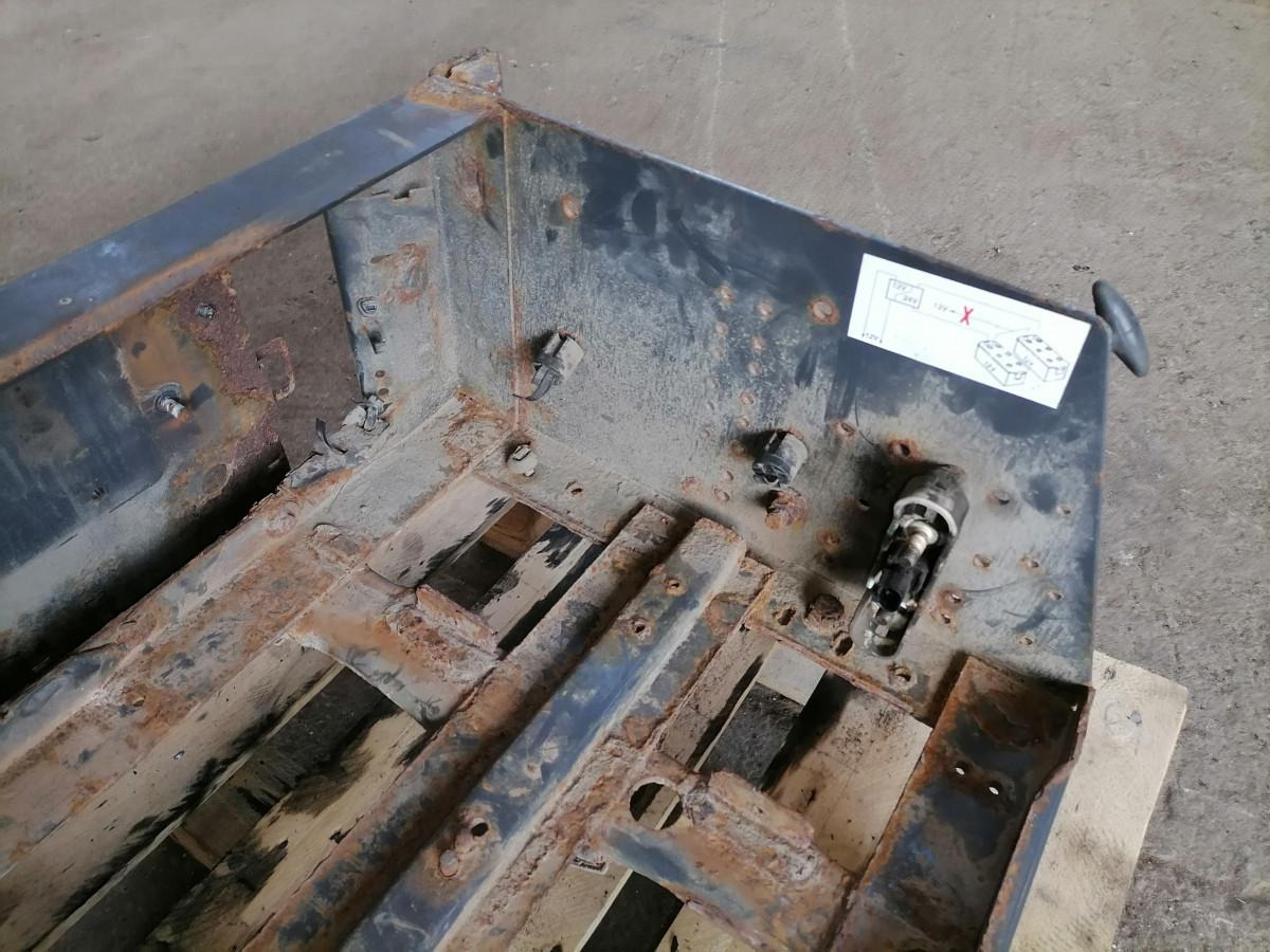 Volvo Battery box 82242298 - Аккумулятор для Грузовиков: фото 4 Volvo Battery box 82242298 - Аккумулятор для Грузовиков: фото 4