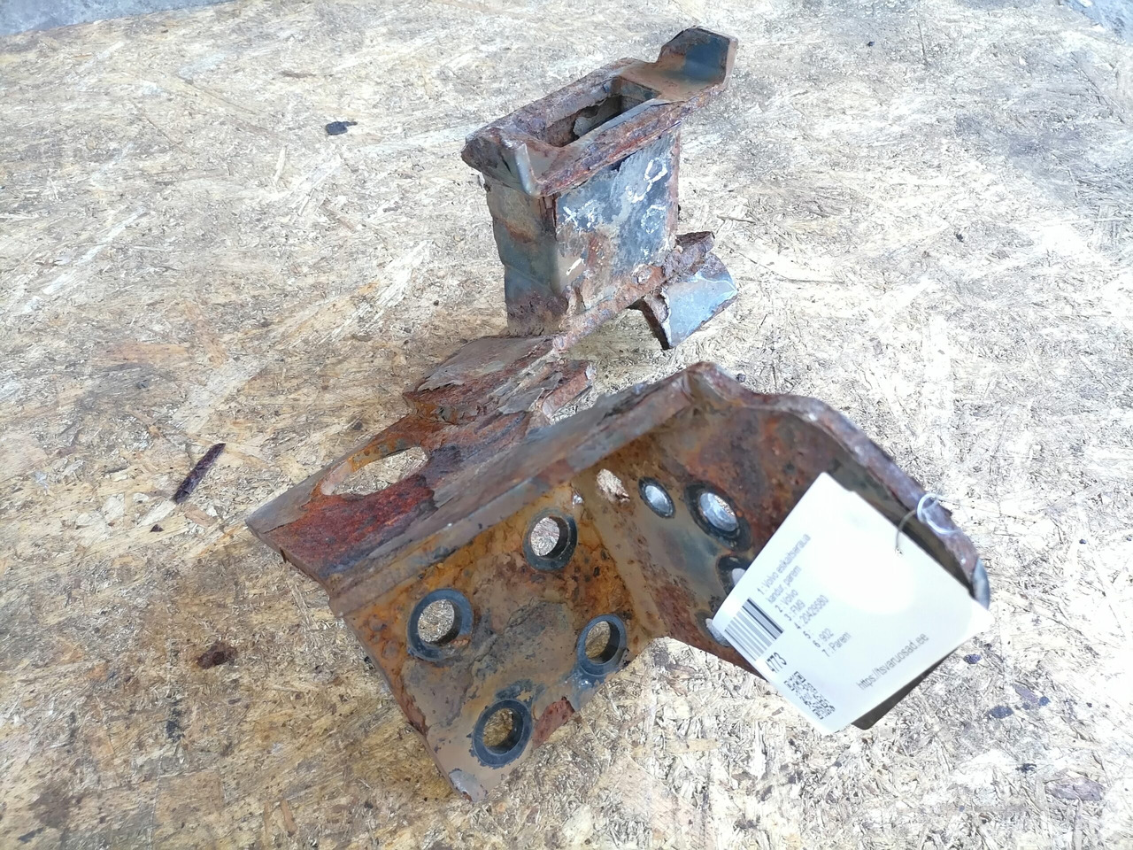 Volvo Bumper bracket 20429580 - Бампер для Грузовиков: фото 3 Volvo Bumper bracket 20429580 - Бампер для Грузовиков: фото 3