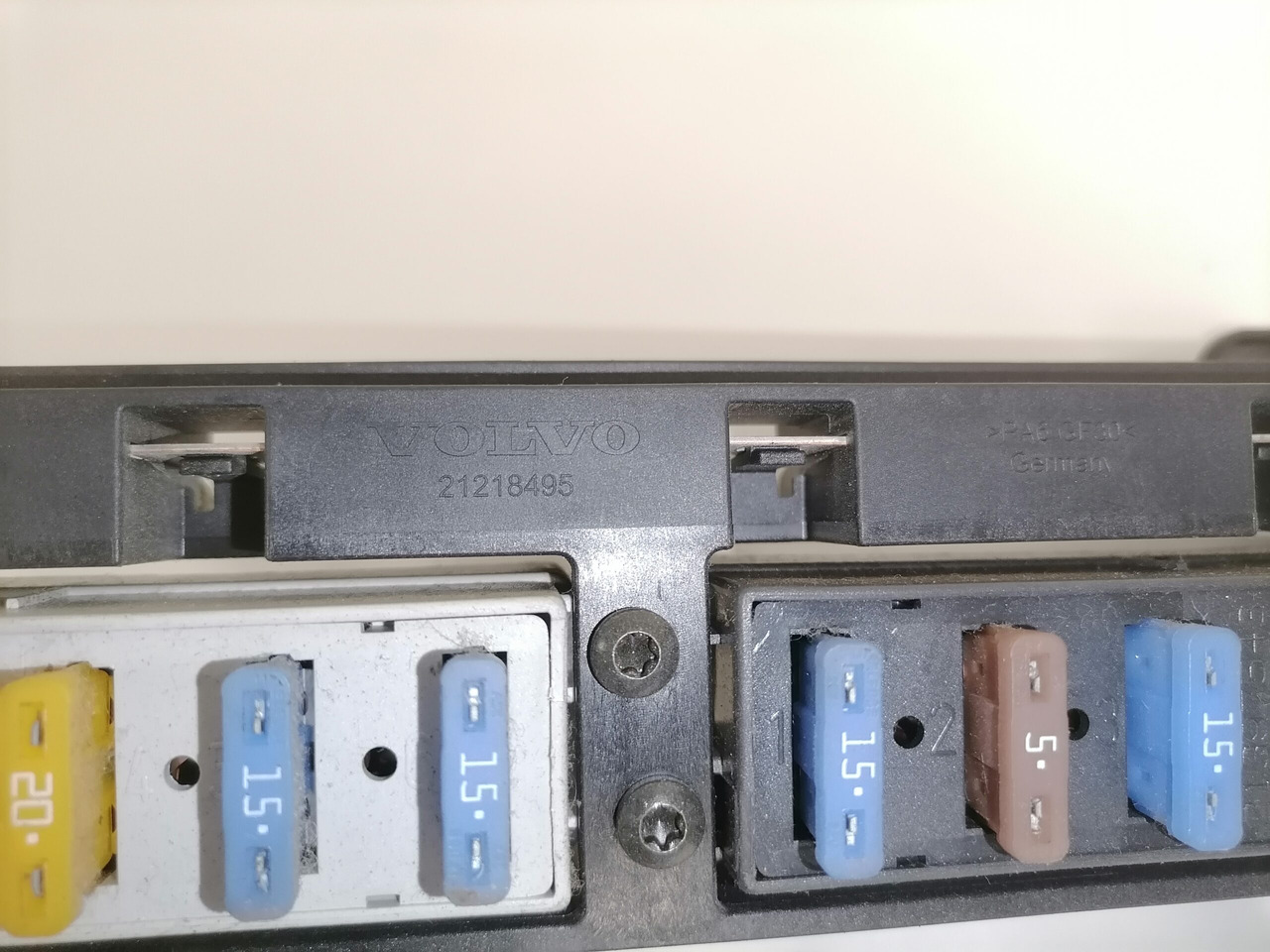Volvo Central electric unit 21218495 - Предохранитель для Грузовиков: фото 3 Volvo Central electric unit 21218495 - Предохранитель для Грузовиков: фото 3