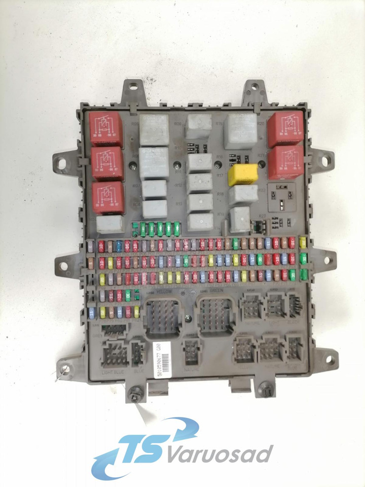 Volvo Central electric unit 5010590677 - Предохранитель для Грузовиков: фото 3 Volvo Central electric unit 5010590677 - Предохранитель для Грузовиков: фото 3