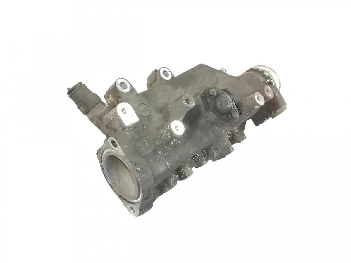 Volvo Coolant pipe 21813121 - Система охлаждения для Грузовиков: фото 1 Volvo Coolant pipe 21813121 - Система охлаждения для Грузовиков: фото 1